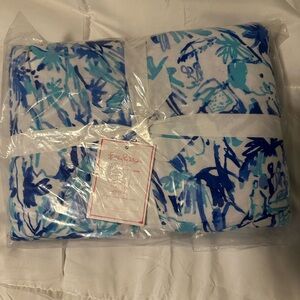 Lilly Pulitzer Elephant Appeal King Duvet Cover pottery barn teen